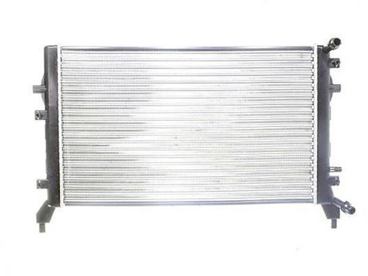Volkswagen Golf 6 2009-2012 Model Arası Su Radyatörü