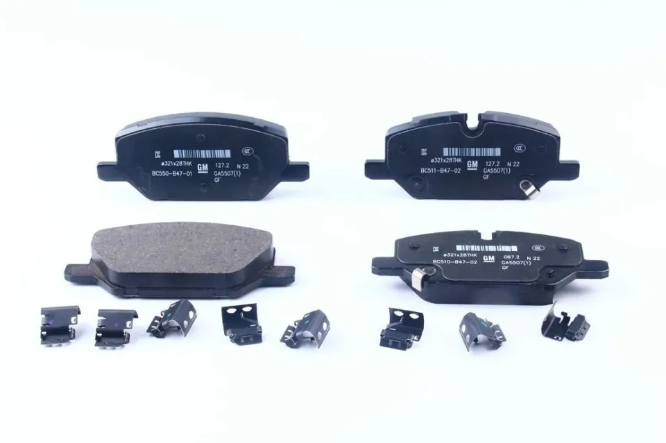 FREN BALATASI ÖN INSIGNIA B 17INC 18>  (METAL İNDİKATÖRLÜ)