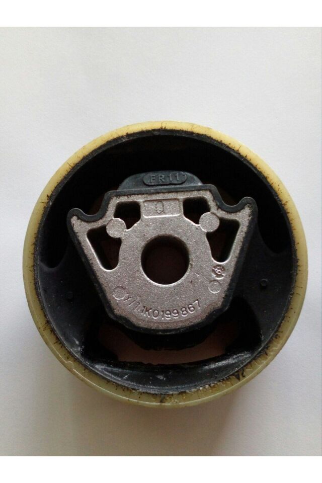 Volkswagen Golf 5 2004-2008 Model Arası Travers Takozu Alt İthal Ürün Lemförder Marka