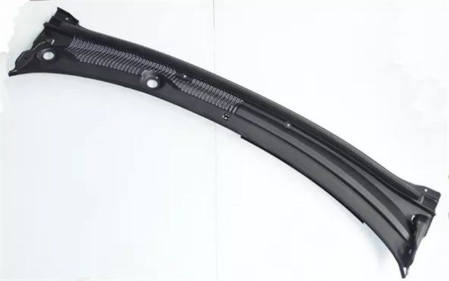 Chevrolet Yeni Aveo T300 Ön Cam Izgarası