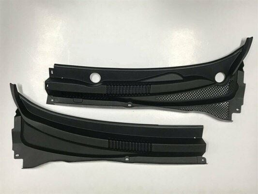 Chevrolet Cruze Su Oluk Reflektörü Cam Ön Izgarası