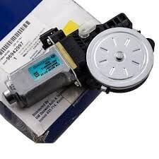 Chevrolet Captiva C100 Sol Ön Cam Motoru Orjinal GM