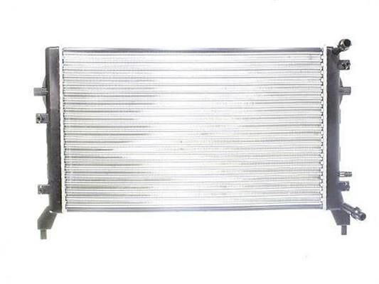 Volkswagen Golf 5 2005-2009 Model Arası Su Radyatörü